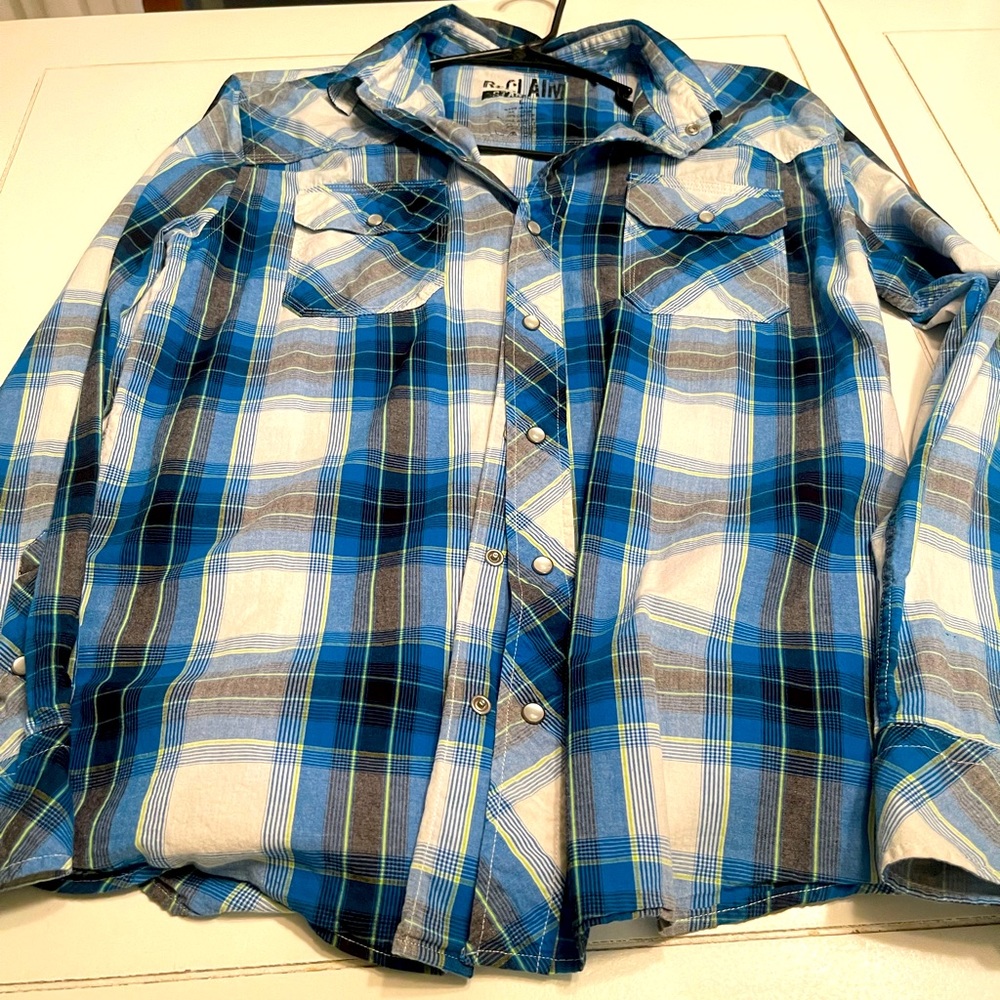 Reclaim buckle men’s button down Large flannel